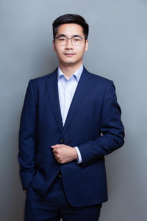 王成伟 品牌视觉系统总监